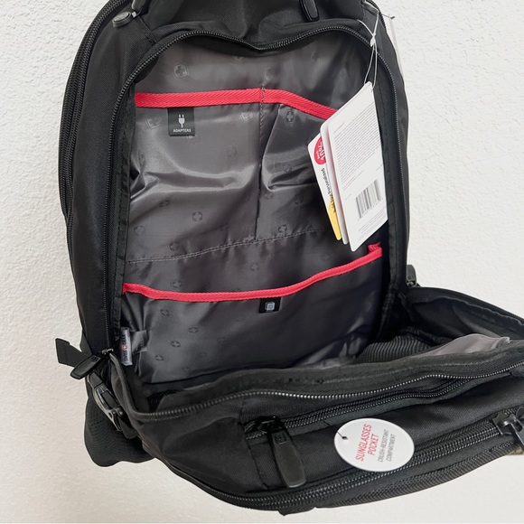 Swiss Gear black TSA travel friendly Scan Smart laptop gear all-in-one backpack - Picture 10 of 16